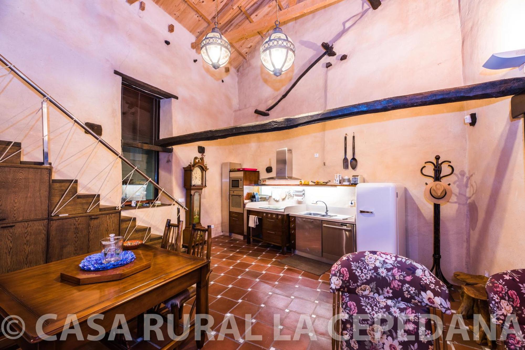 Descubre La Cepedana: Casa Rural Con Encanto En Cogorderos, A Solo 10 Km De Astorga Bagian luar foto